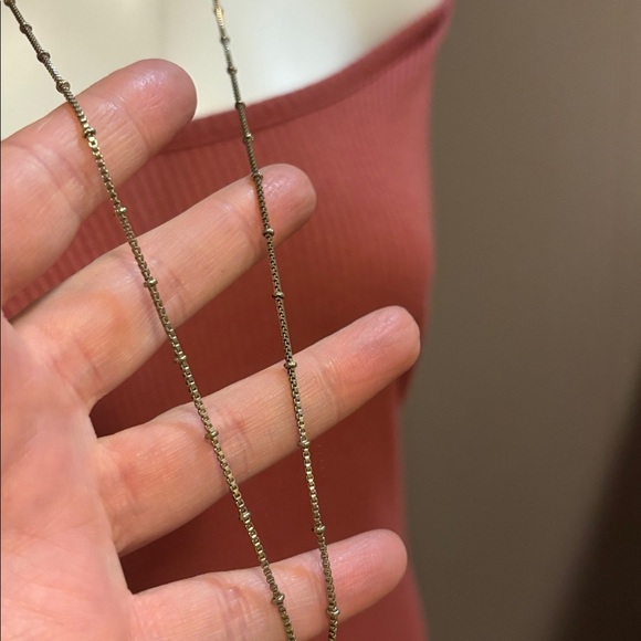 Elegant Long Necklace with Teardrop Pendant - Picture 8 of 9